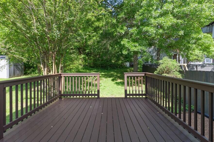 Building Photo - 5721 Brentwood Meadows Cir