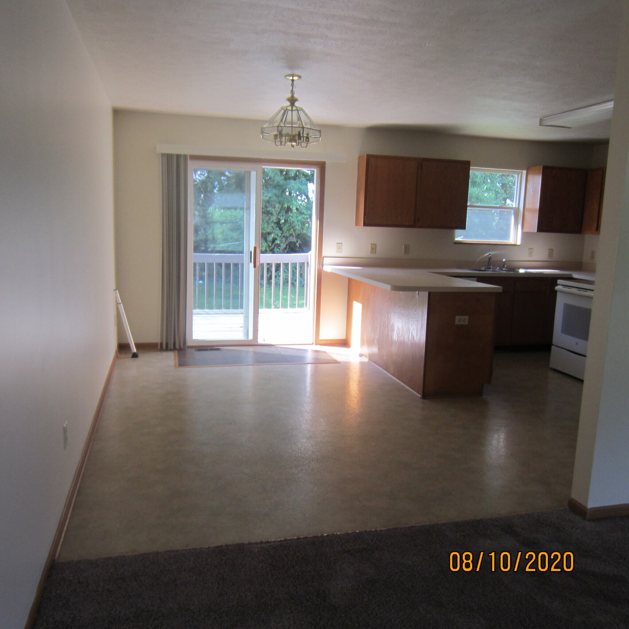 Building Photo - 908 Allen Dr