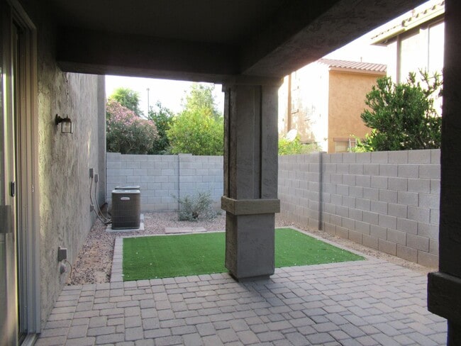Building Photo - Beautiful Home in Gilbert!