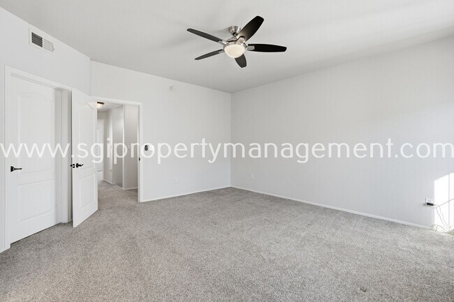 Building Photo - 3150 E Beardsley Rd