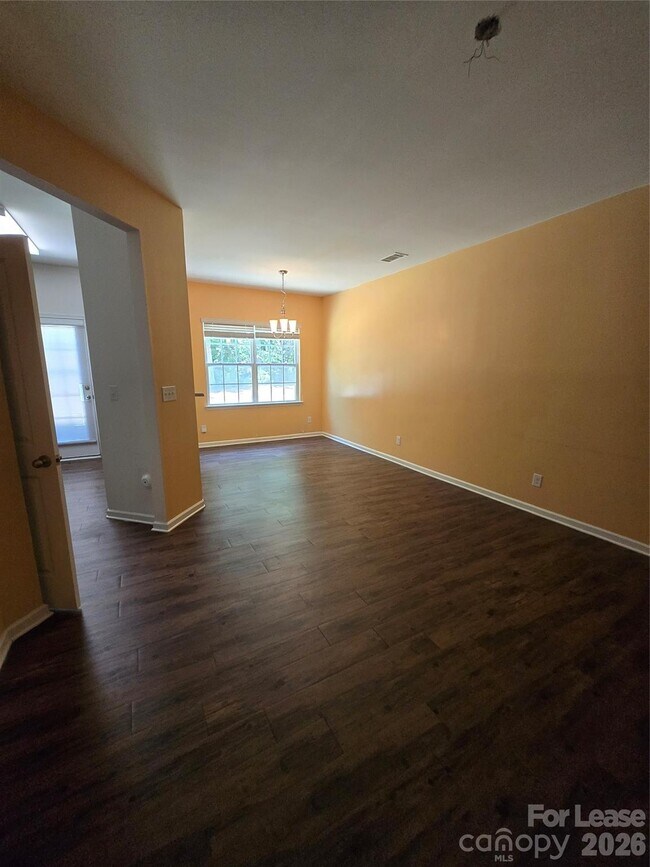 Building Photo - 9138 Bradstreet Commons Way