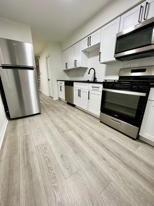 Building Photo - 4838 Hoopes St