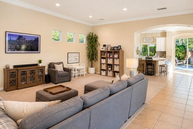 Building Photo - 90 Clavel Ct