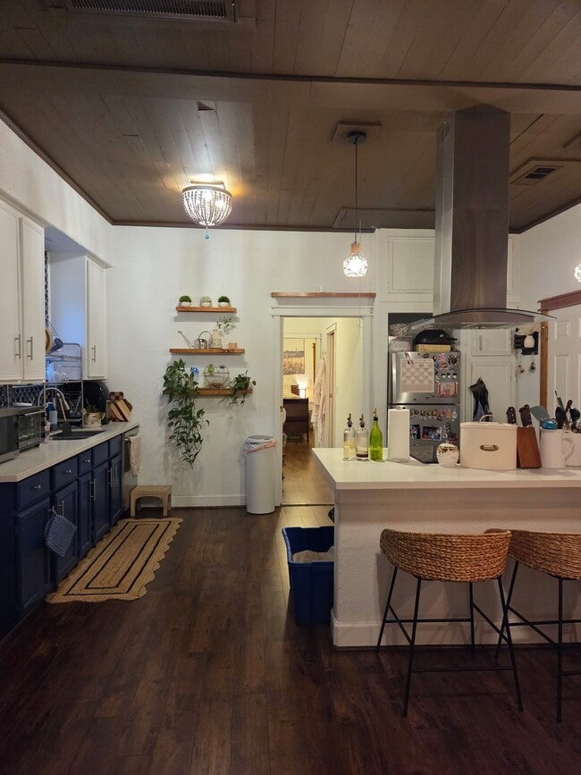 Building Photo - 4124 Avenue M 1/2