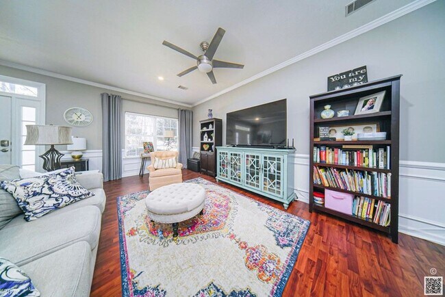 Building Photo - End Unit Townhome Near Augusta National