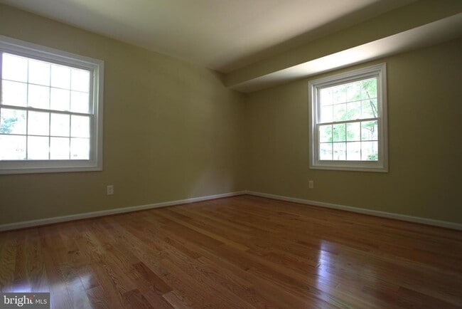 Building Photo - 4106 Elizabeth St