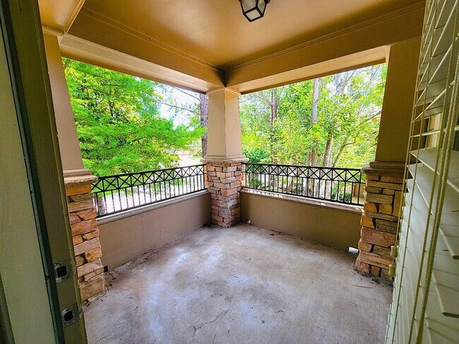 Building Photo - 77 Woodlily Pl