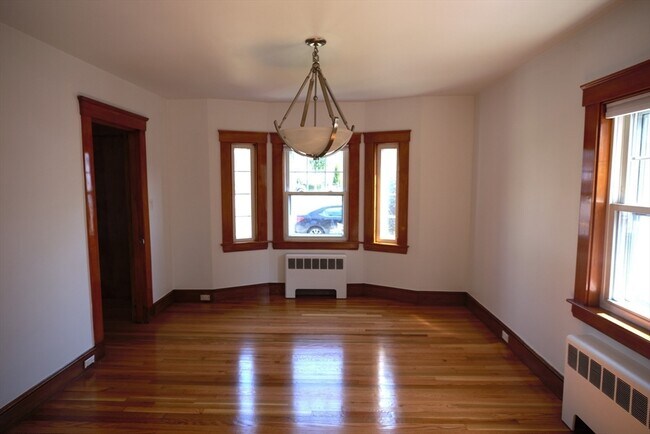 Building Photo - 230 Orient Ave