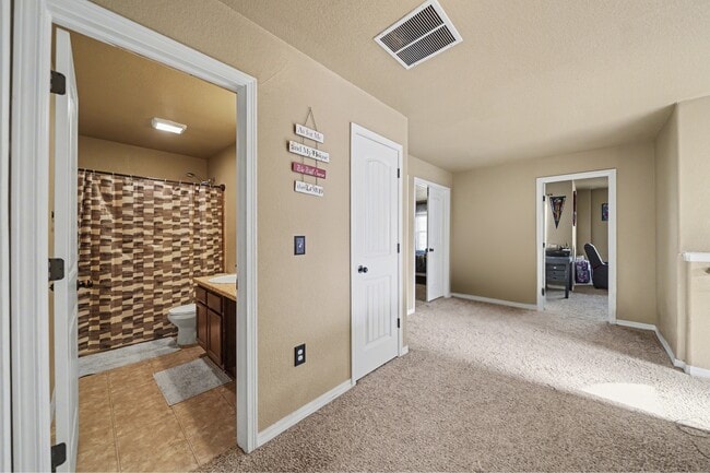 Building Photo - 3874 Winter Sun Dr