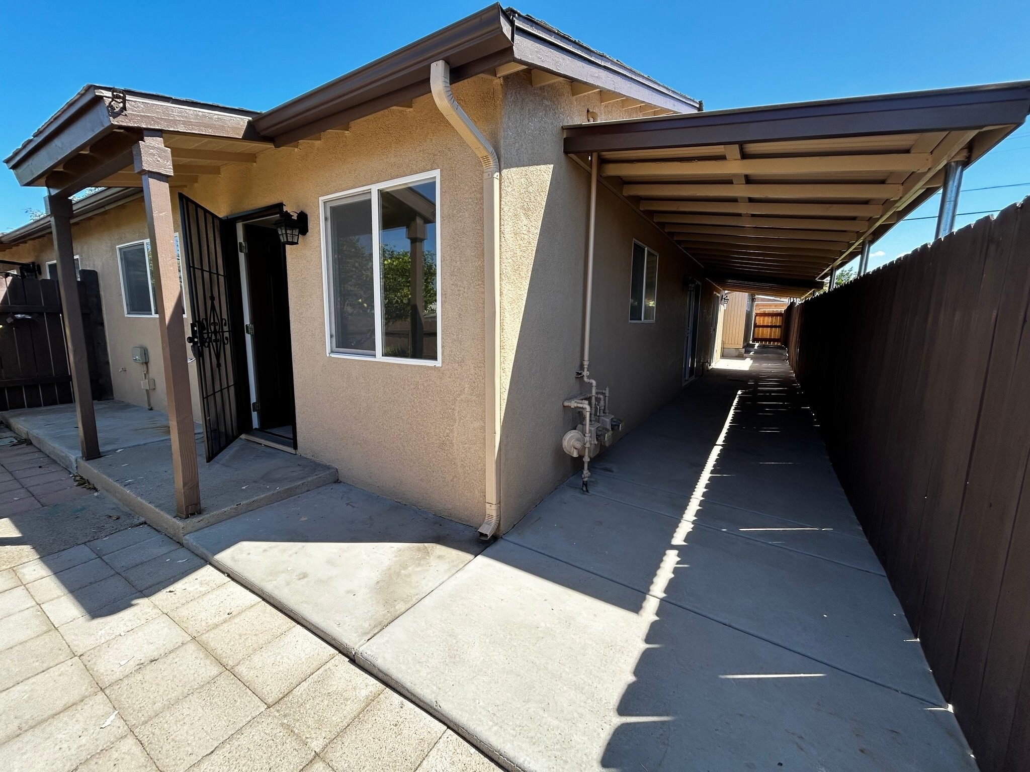 Building Photo - 3322-24 Clairemont Mesa Blvd