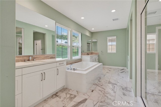 Building Photo - 755 Orange Blossom Way