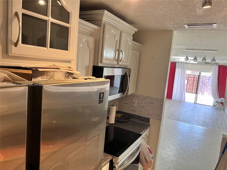 Building Photo - 267 NE 201st Ter