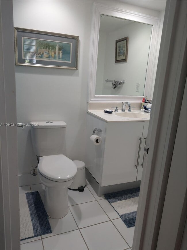 Building Photo - 3000 S Ocean Dr