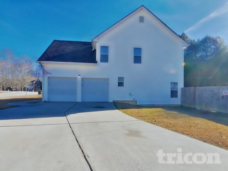 Building Photo - 2525 Sonoma Valley