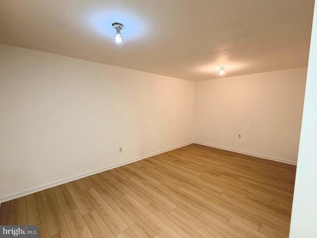 Building Photo - 2305 Westfield Ct