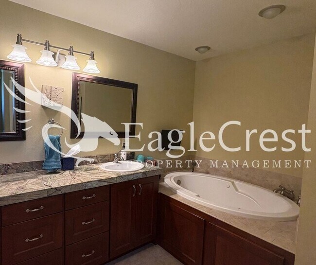 Building Photo - Beautiful Five Bedroom Home with Acreage