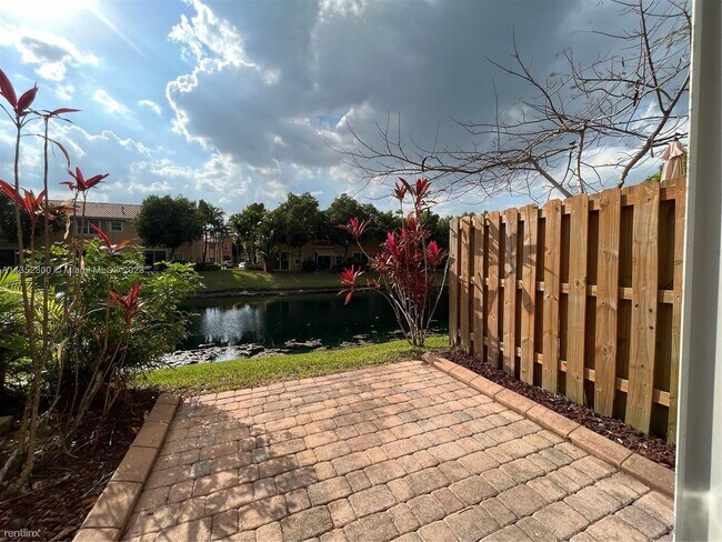 Building Photo - 3 br, 3 bath House - 4941 Tradewinds Ter #...