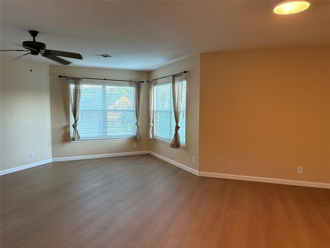 Building Photo - 88 Elm Hill Ct