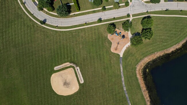 Building Photo - 12220 Peartree Way
