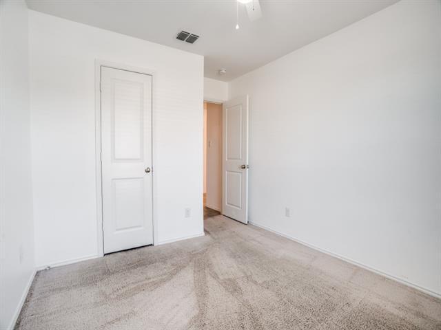 Building Photo - 1505 Helmoken Falls Dr