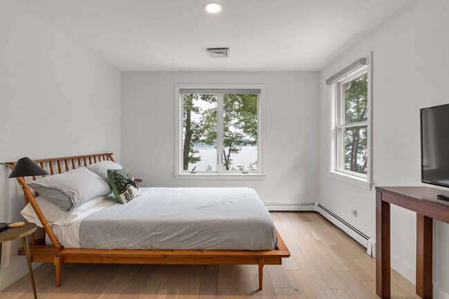 Building Photo - 44 Eagles Ln