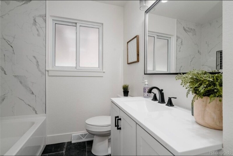 Building Photo - 4600 S Inca St