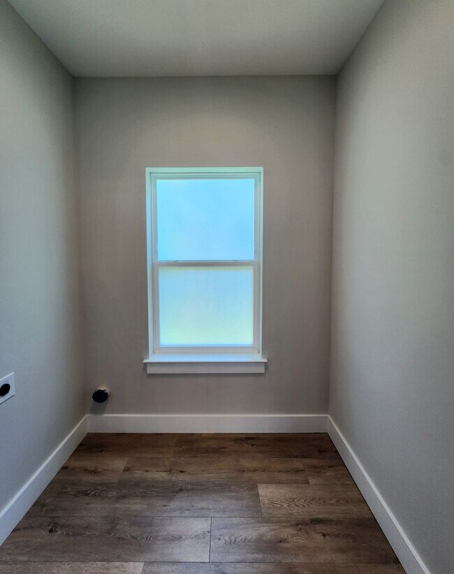 Building Photo - Stunning new executive home in Gulf Shores!