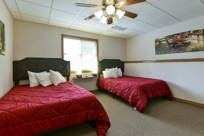 Building Photo - 5558 State Hwy 265