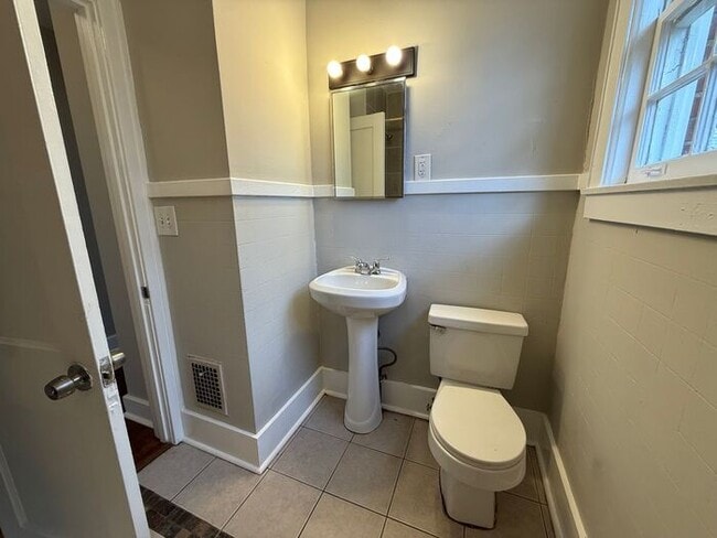 Building Photo - Wedgewood / Houston!! 3/1 Brick House!