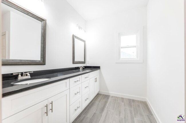 Building Photo - 107 Leisure Pointe Rd