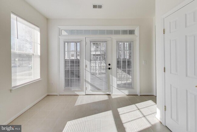 Building Photo - 13901 Belle Chasse Blvd