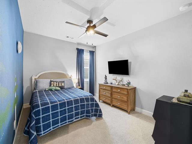 Building Photo - 2325 Offerande Dr