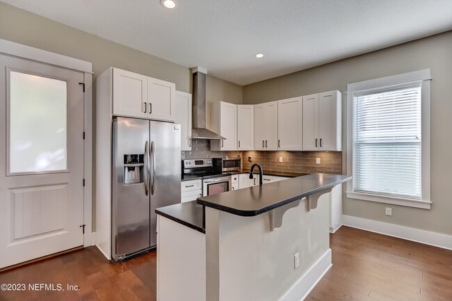 Building Photo - 1228 Willow Ct