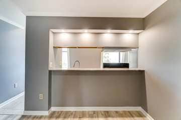 Building Photo - 852 Lincoln Ave