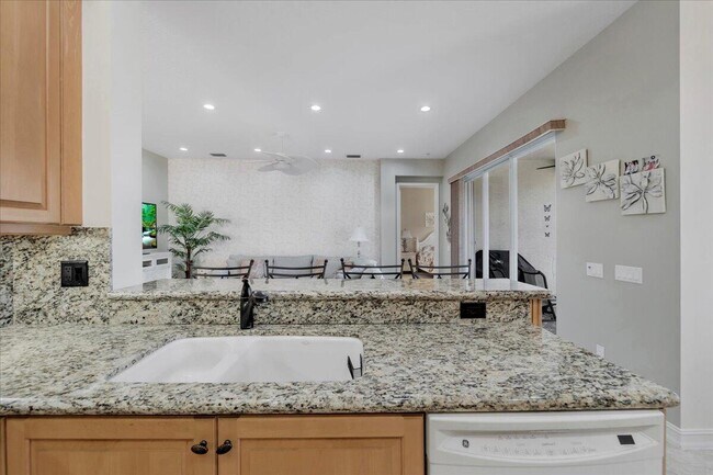 Building Photo - 10599 Silverton Ln