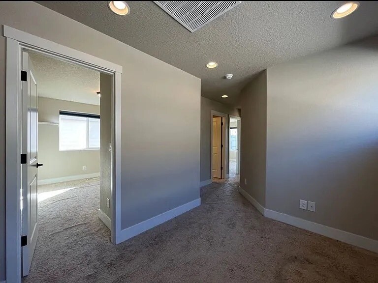 Building Photo - 10354 NW 292nd Ave