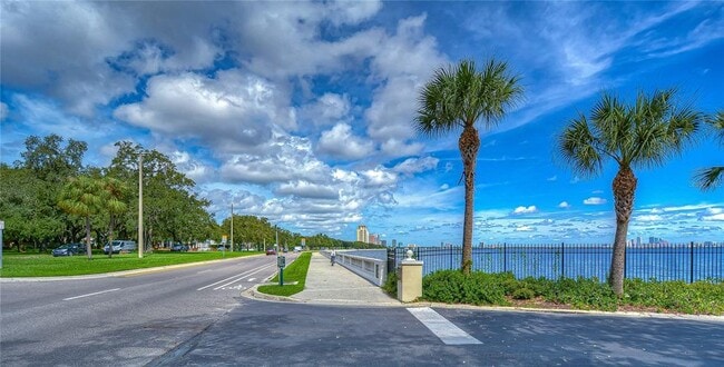 Building Photo - 4907 Bayshore Blvd