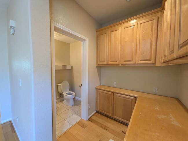 Building Photo - 4086 Crandall Cir