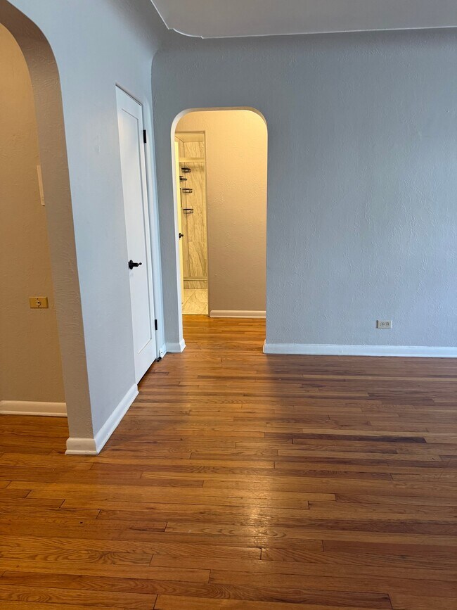 Building Photo - 2376 E Iliff Ave