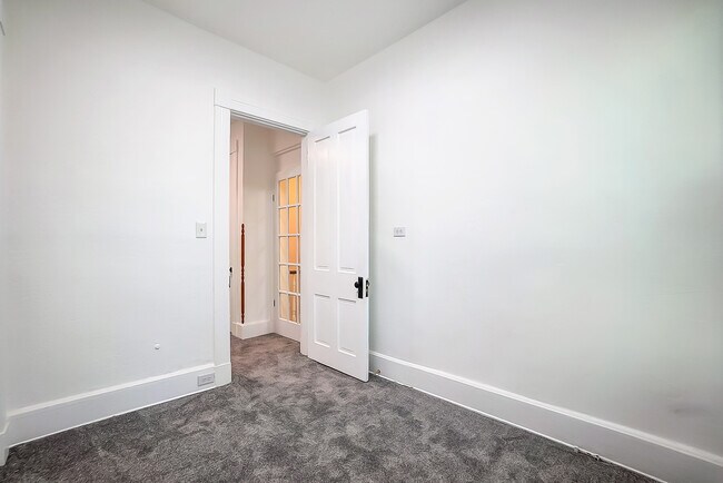 Building Photo - 6365 Revere Ave