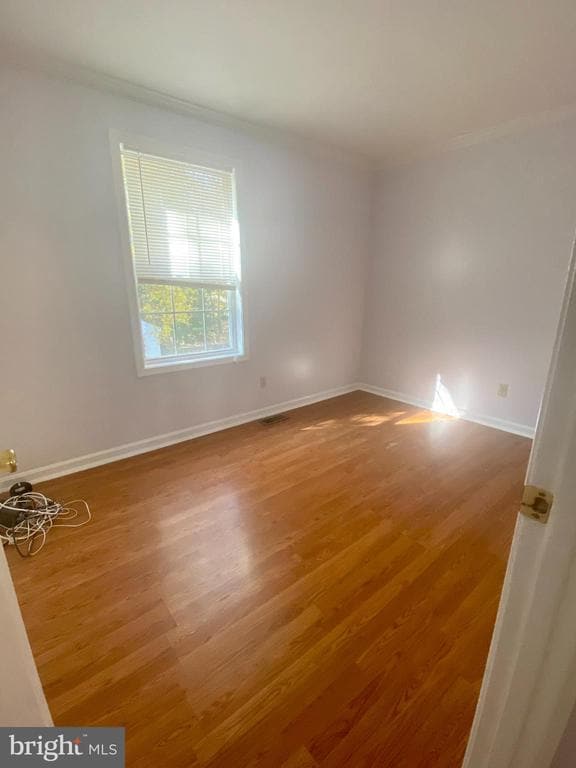 Building Photo - 15 Oak Rd