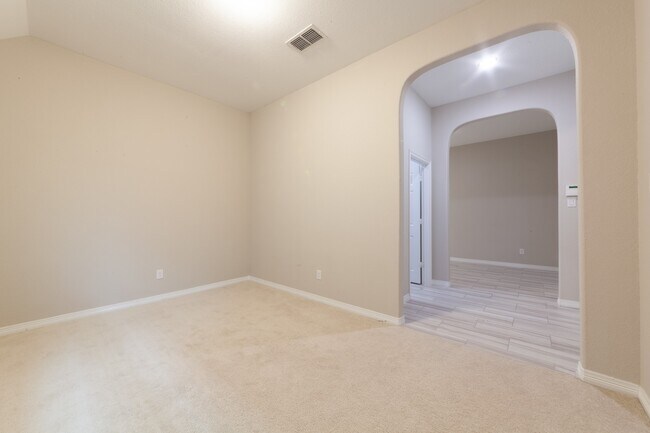 Building Photo - 22138 Grand Mist Dr