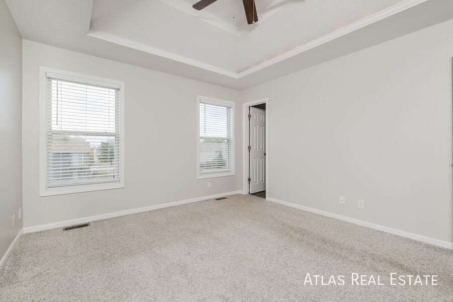 Building Photo - 8608 NE 111th St