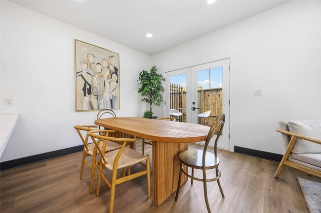 Building Photo - 7117 Springdale St