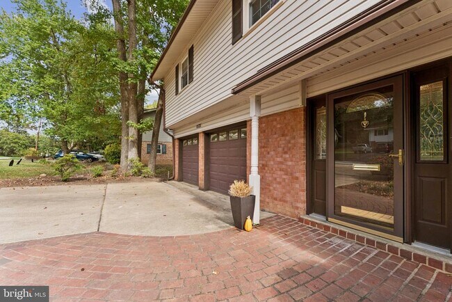 Building Photo - 8525 Bound Brook Ln