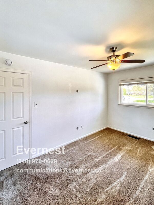 Building Photo - 20550 Blackstone Ct