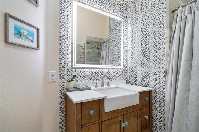 Building Photo - 109 Peterson Ln