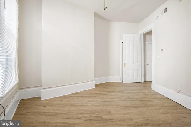 Building Photo - 471 Florida Ave NW