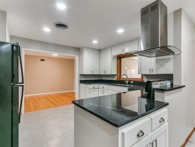 Building Photo - 1214 Cruce St