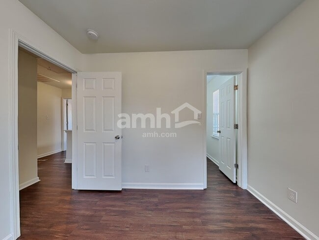 Building Photo - 3104 Gross Ave